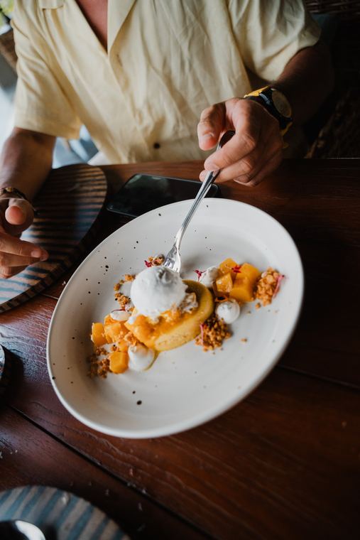Dessert with ice cream and mango